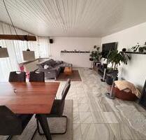 Schöne 4-Zimmer Wohnung mit Balkon in Metzingen-Neugreuth