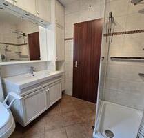 Aktuell in Renovierung - großzügige 2-Zi. Wohnung mit Balkon! - Frankfurt am Main Oberrad