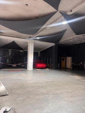 Foto - Trockener Stellplatz für ihr Fahrzeug in Windsbach