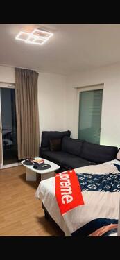 Foto - Eine moderne, helle und komplett ausgestattete