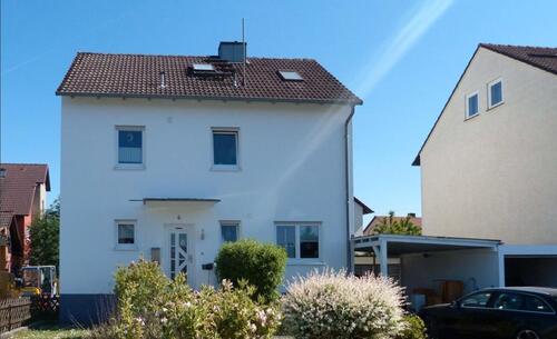 Foto - Freistehendes Einfamilienhaus mit Garten in ruhiger Lage