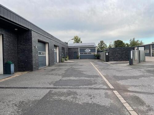 Foto - 2-Rad Werkstatt zu vermieten Übernahme Motorradwerkstatt Roller