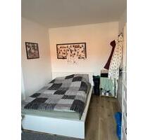 gemütliches Zimmer in 4erWG - 440,00&nbsp;EUR Kaltmiete, ca.&nbsp; 13,00&nbsp;m&sup2; in Leipzig (PLZ: 04315) Ost