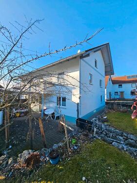 Foto - Einfamilienhaus mit Ausbaumöglichkeit einer zweiten Wohneinheit