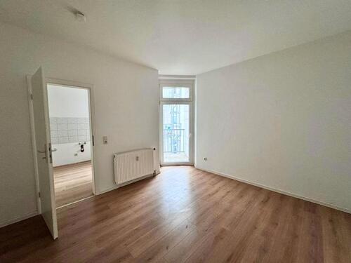 Foto - Helle 3-Raum-Wohnung mit Balkon im 2. OG – sofort bezugsfertig