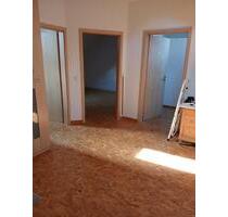 Wohnug über 2 stockwerke - 600,00&nbsp;EUR Kaltmiete, ca.&nbsp; 95,00&nbsp;m&sup2; in Lülsfeld (PLZ: 97511)