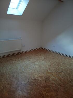 Foto - 6 Zimmer Etagenwohnung zur Miete in Lülsfeld
