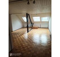 Großzügige 3-Zimmer-Wohnung mit Kaminofen in zentraler Lage - Braunschweig Lehndorf-Watenbüttel