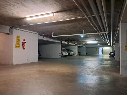 Foto - Parkplatz in Tiefgarage MA Neckarau