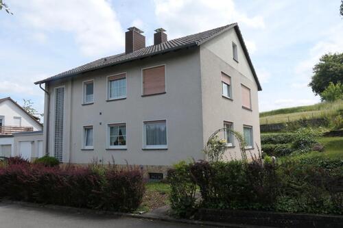 Foto - 9 Zimmer Mehrfamilienhaus, Wohnhaus zum Kaufen in Wolfhagen