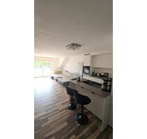 Helle 3,5-Zimmer-Wohnung inkl. Einbauküche, Balkon und Garage - Friedrichsthal