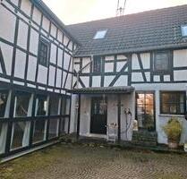 Fachwerkhaus Einfamilienhaus - 289.000,00&nbsp;EUR Kaufpreis, ca.&nbsp; 210,00&nbsp;m&sup2; in Runkel (PLZ: 65594)
