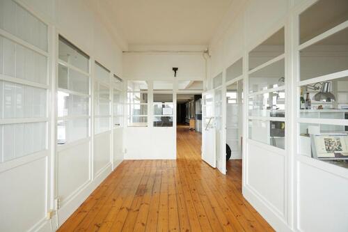 Foto - Büroplatz im Fotostudio - 700,00&nbsp;EUR Kaltmiete, ca.&nbsp; 15,00&nbsp;m&sup2;