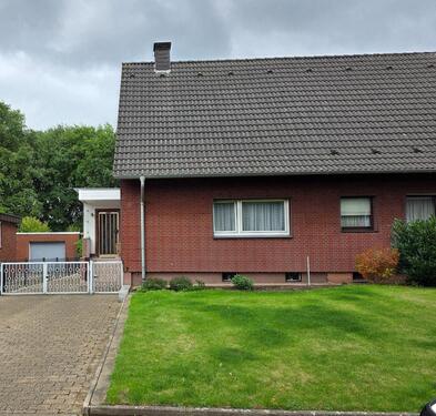 Foto - Gelegenheit - schöne Doppelhaushälfte mit großem Kaufgrundstück