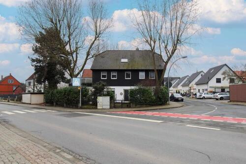 Foto - 140 qm Erdgeschoss Wohnung mit Garten und Garage, von privat