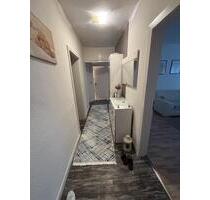 5 Zimmer Wohnung zu Vermieten - 1.050,00&nbsp;EUR Kaltmiete, ca.&nbsp; 100,00&nbsp;m&sup2; in Wuppertal (PLZ: 42285) Unterbarmen
