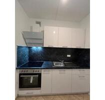 WOHLFÜHLOASE MIT BLICK INS GRÜNE – 3 Zimmer, Balkon & EBK - Chemnitz Klaffenbach