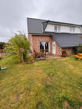 Foto - Moderne Doppelhaushälfte mit Garten