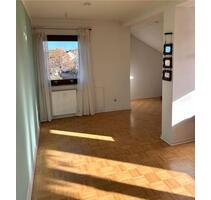 Helle 3,5-Zimmerwohnung mit Balkon, EBK und Garage in Hohenwart - Pforzheim Eutingen