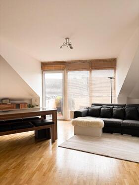 Foto - Helle 50 m² Dachgeschosswohnung in Neuss zur Untermiete