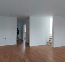 Stilvolle 5 Zimmer Maisonette-Wohnung mit Terrasse - Ludwigsfelde