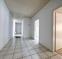 Vielseitige Gewerbefläche - Studio oder Praxis - Großkrotzenburg