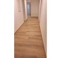 Erstbezug nach Renovierung – Helle 4-Zimmer-Wohnung - Greding