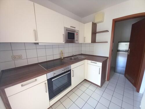 Foto - geräumiges Single-Apartment mit Balkon, Einbauküche und Aufzug im Haus, am Mannichswalder Platz