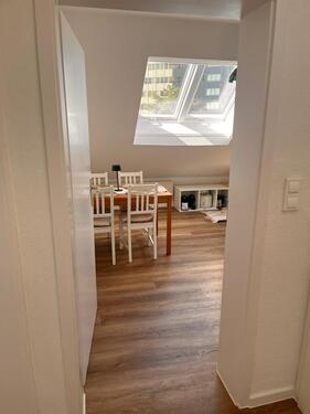 Foto - 2.Zimmer Dachgeschosswohnung - 1.100,00&nbsp;EUR Kaltmiete, ca.&nbsp; 58,00&nbsp;m&sup2;