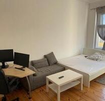 Voll möbliertes Zimmer mit Balkon in 2er-WG Schöneberg (ab 01.11) - Berlin Tempelhof-Schöneberg
