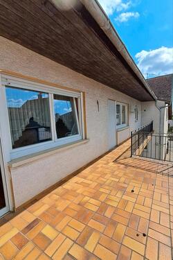 Foto - 1-2-Familienwohnhaus mit großem Balkon