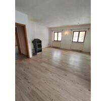 2 Zimmer + Wohnküche - 650,00&nbsp;EUR Kaltmiete, ca.&nbsp; 85,00&nbsp;m&sup2; in Argenbühl (PLZ: 88260)