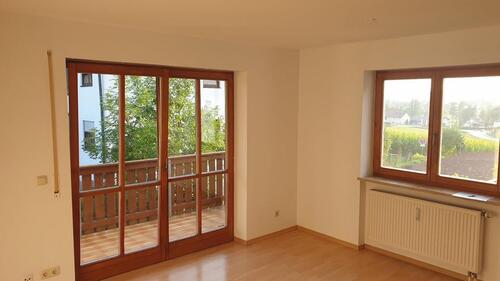 Foto - ruhige Lage, 3 Zi-Whg, Balkon, Aidenbach