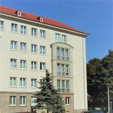 Foto - Zentrale 3-Raum-Wohnung in der 5 Etage ab sofort anmietbar!