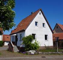 Handwerker aufgepasst, freistehendes Haus mit viel Potenzial - Riederich