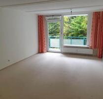 Helle, geräumige 2-Zi-Wohnung Balkon, EBK, Bad Segeberg