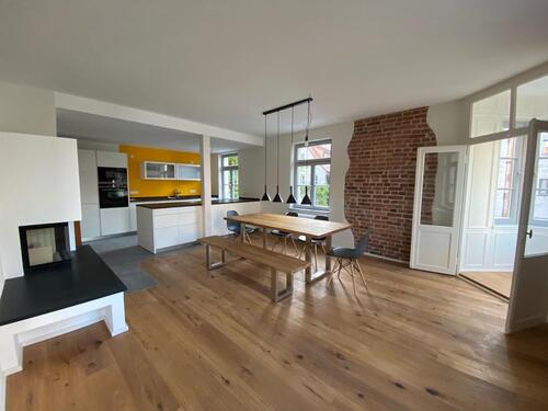 Foto - Charmante Altbauwohnung mit Flair – 3 Zimmer + Ankleide und Balkon in Altdorf