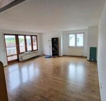 Schöne helle 3,5 Zimmer Wohnung in Steinenbronn