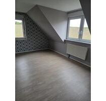 Großzügige 4-Zimmer-Dachgeschosswohnung mit Balkon in Bad Zwesten