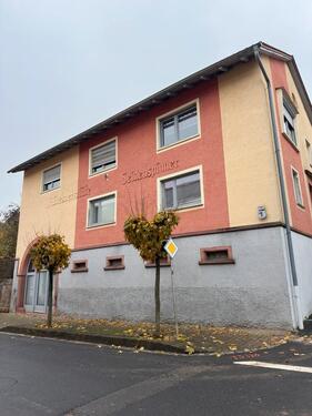 Foto - Einfamilienhaus mit Tenne und Garten nähe Würzburg