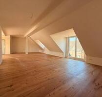 Penthouse-Wohnung mit direktem Aufzug in Domnähe - Aachen Aachen-Mitte