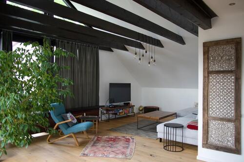 Foto - Besondere Eigentumswohnung mit Dachterrasse und offenem Spitzdach