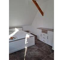 **Gemütliche moderne 2-Zimmer-Wohnung möbliert in Neuenkruge** - Wiefelstede