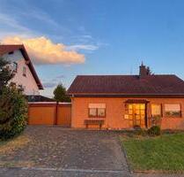 Charmanter Bungalow mit großzügigem Garten und viel Potential - Swisttal