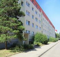 Attraktive 2-Raumwohnung mit Balkon in zentraler Wohnlage zu vermieten - Köthen (Anhalt)