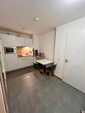 Foto - Möblierte Zimmer Untermiete in schöner 2er Frauen-WG ab 01.01.26