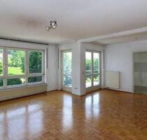 Sanierte 3-Zimmer-Wohnung mit Balkon in Petersberg