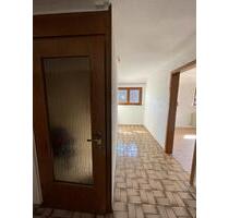 Helle 3 Zimmerwohnung - 1.000,00&nbsp;EUR Kaltmiete, ca.&nbsp; 83,00&nbsp;m&sup2; in Nufringen (PLZ: 71154)