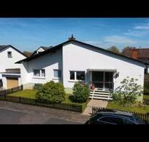 Großzügiges Haus - 399.000,00&nbsp;EUR Kaufpreis, ca.&nbsp; 160,00&nbsp;m&sup2; in Limburg an der Lahn (PLZ: 65556) Staffel