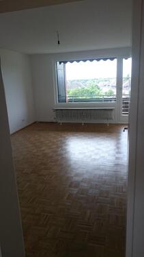Foto - REINBEK-NEUSCHÖNNINGSTEDT- 4-Zi.-Endetagen-Wohnung provisionsfrei